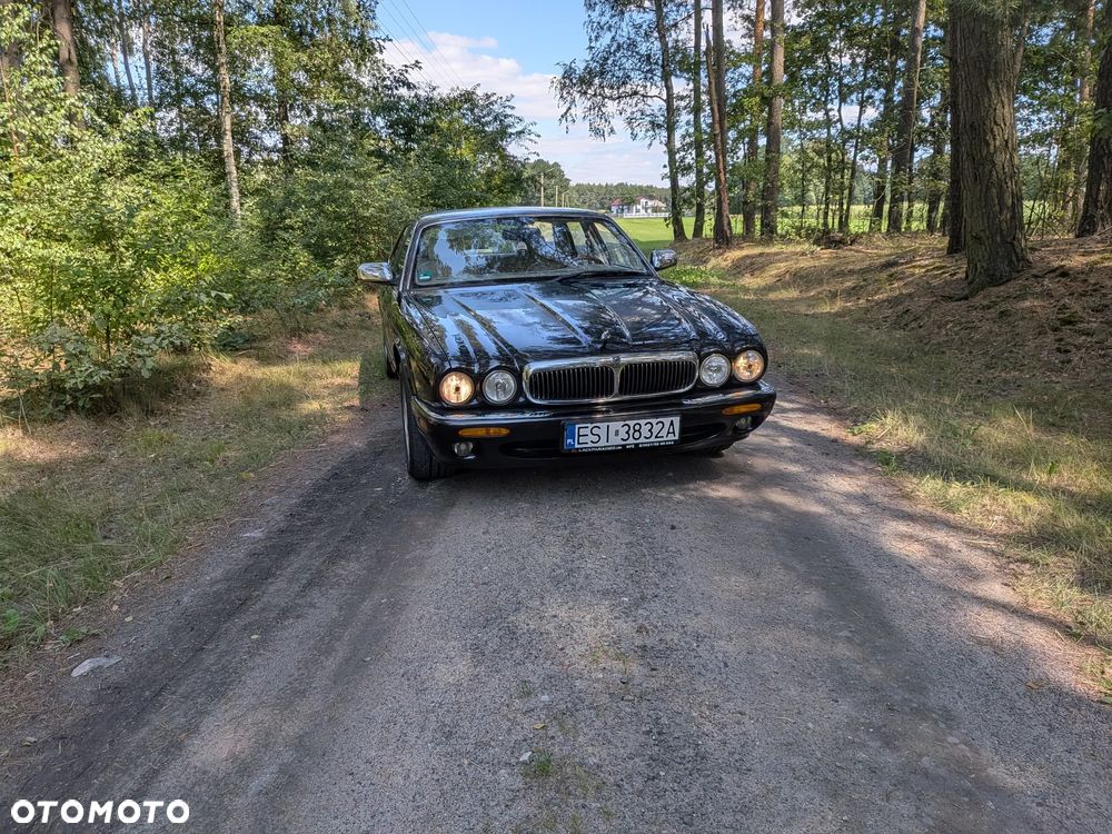 Jaguar XJ - 2