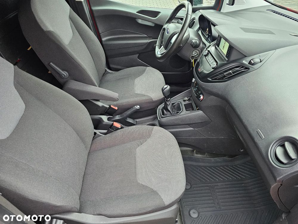 Ford TRANSIT Courier - 14