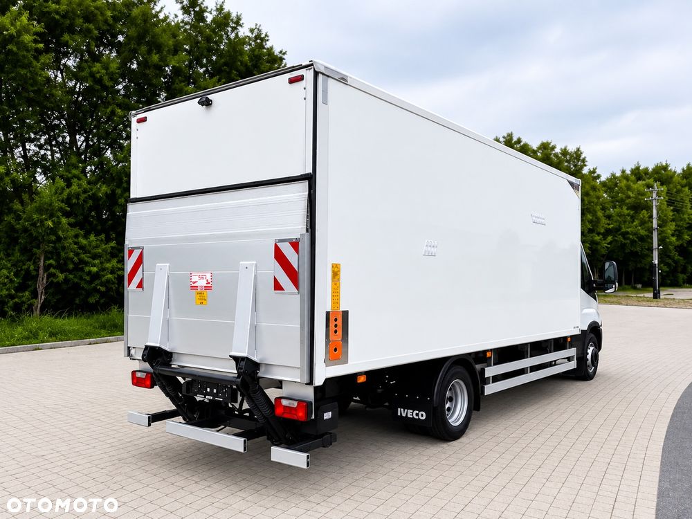 Iveco 2018 DAILY/72C18/ 3.0./ 12-EUROPALET /CHŁODNIA,MROŻIA / THERMO KING V-600 MAX /WINDA/ASO/ BLIŻNIAK/DMC 7200kg/WEBASTO/ - 6