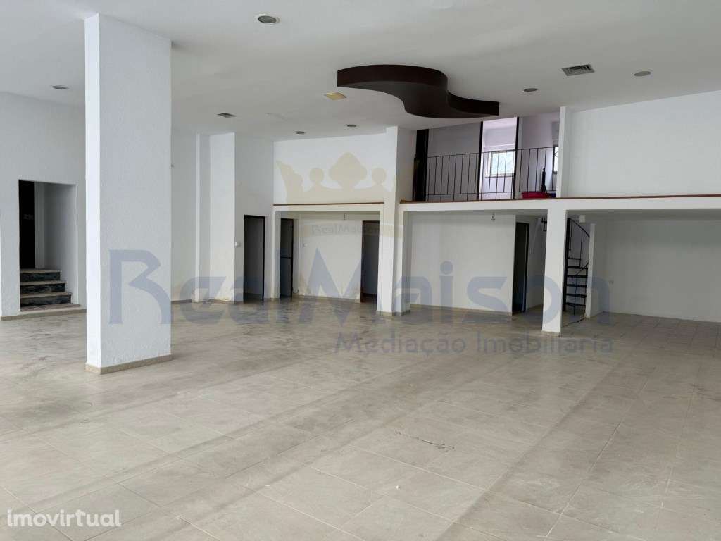 Arrenda-se loja comercial em Mem Martins. - Grande imagem: 3/7