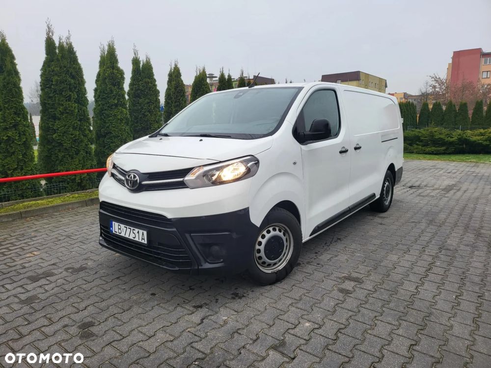 Toyota Proace - 1