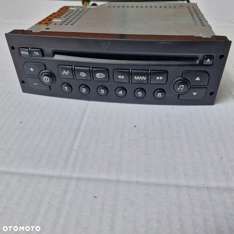 PEUGEOT 1007 RADIO 96584367XT RCD102-06 - 2