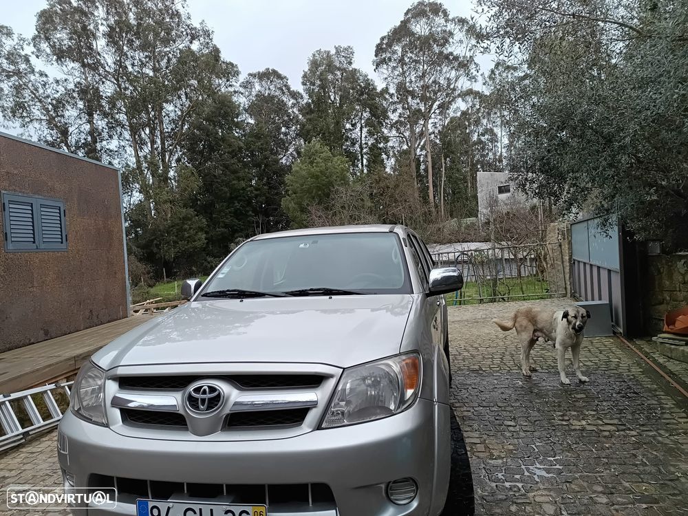 Toyota Hilux 4x4 Cabine Dupla - 1