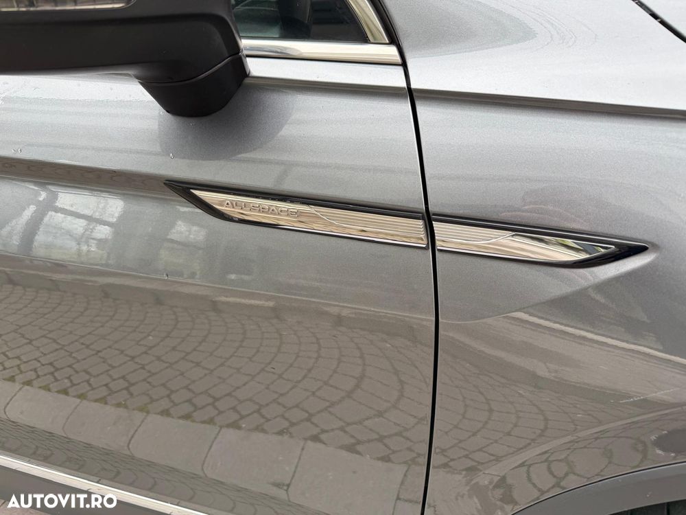 Volkswagen Tiguan 2.0 TDI SCR DSG IQ.DRIVE - 14