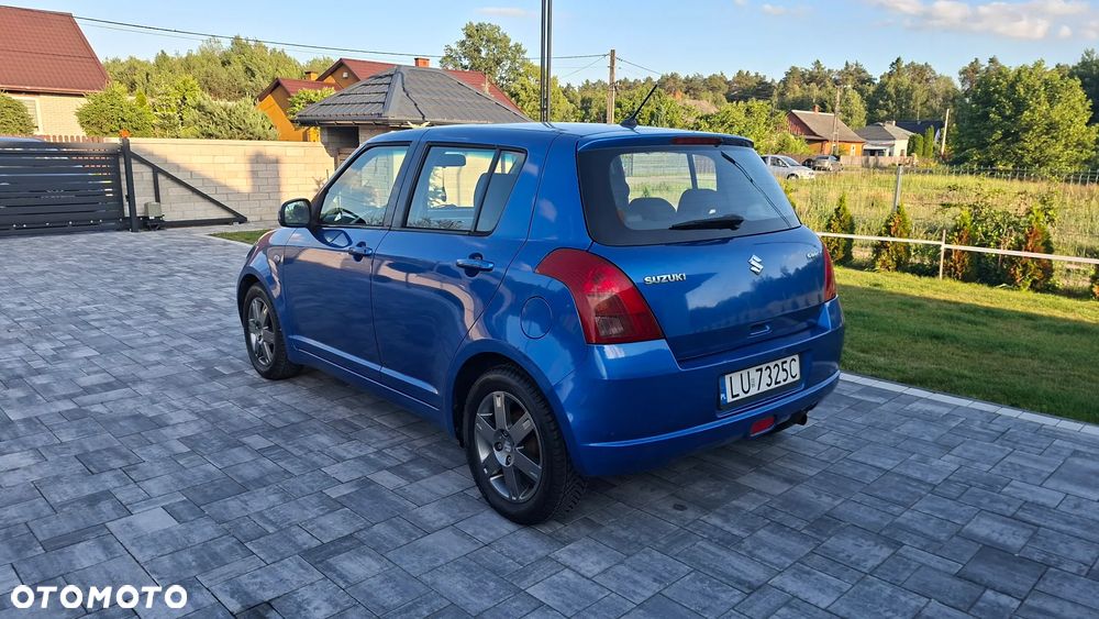 Suzuki Swift - 3