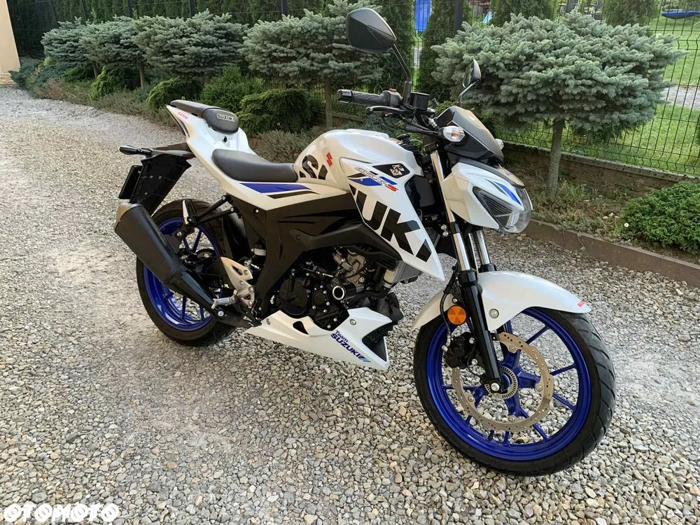 Suzuki GSX - 7