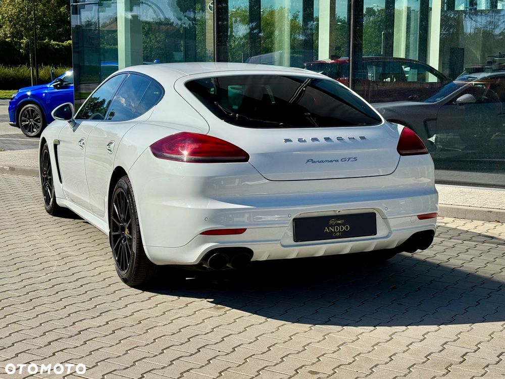 Porsche Panamera GTS - 12