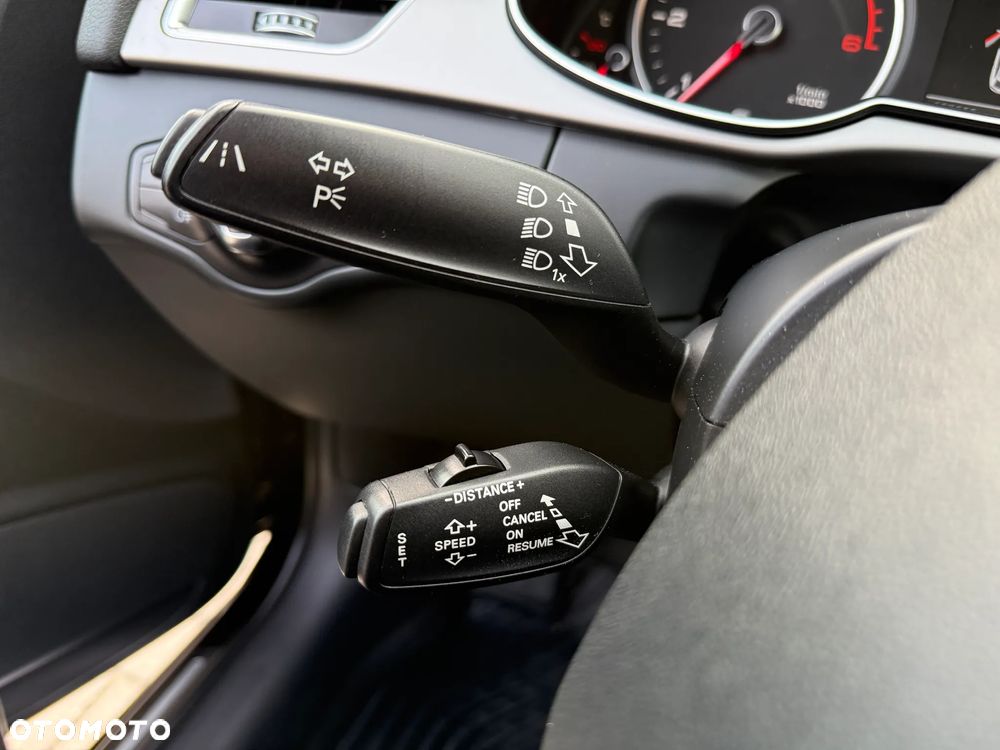 Audi A4 Avant 2.0 TDI - 32