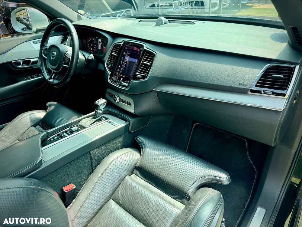 Volvo XC 90 D5 AWD Geartronic RDesign - 9