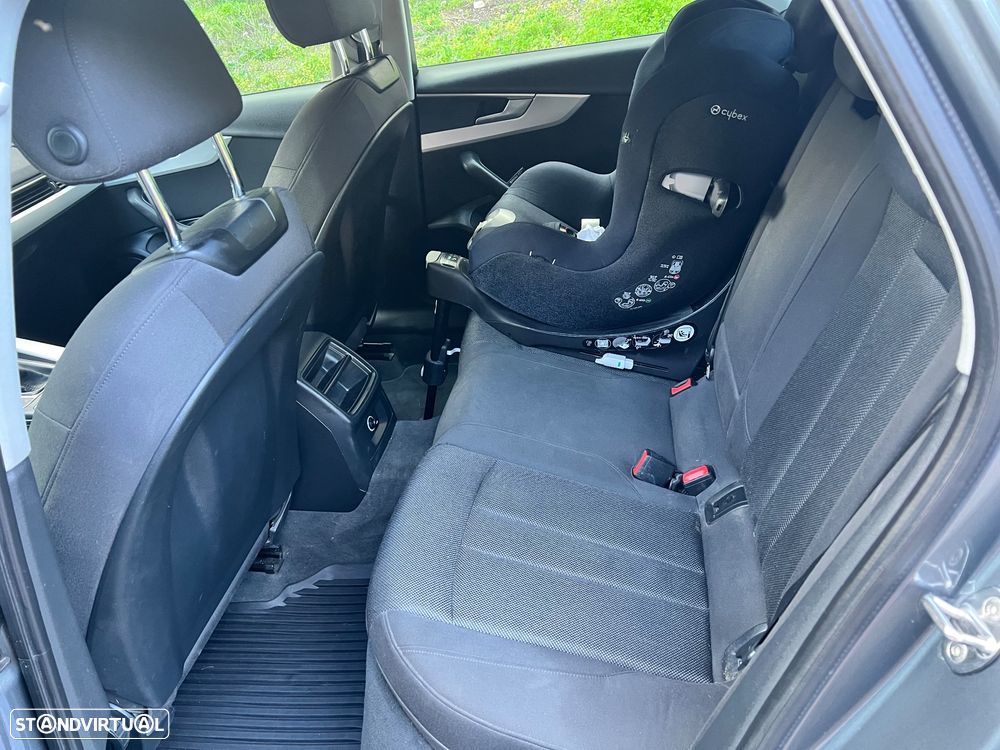 Audi A4 Avant 2.0 TDI - 8