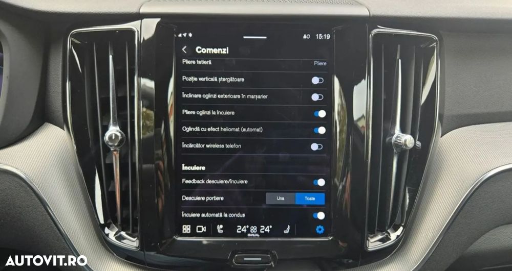 Volvo XC 60 B4 MHEV AWD R-Design - 21