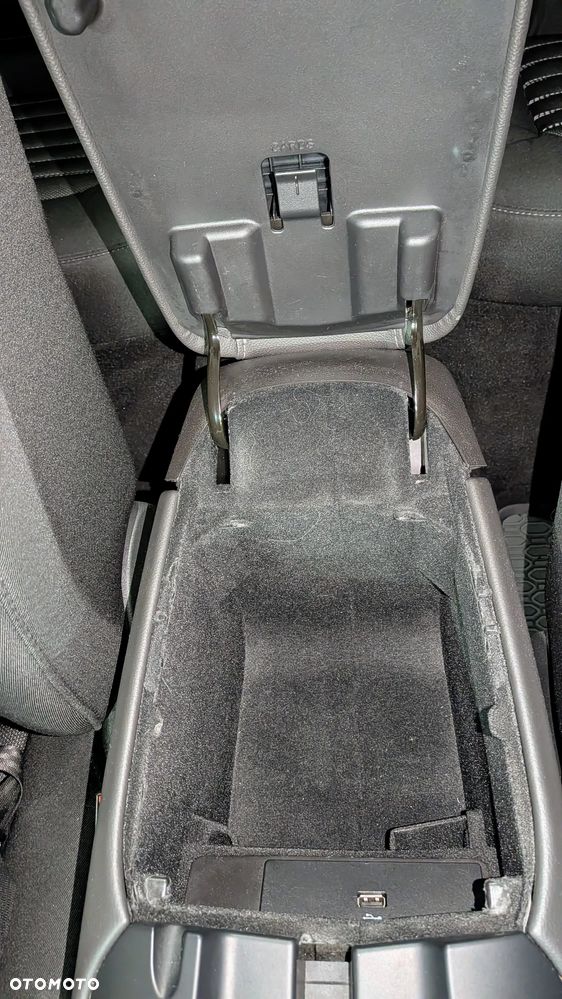 Ford Mondeo 1.5 EcoBoost Trend - 17