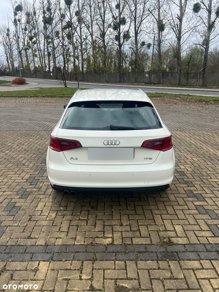 Audi A3 1.4 TFSI Ambiente - 8