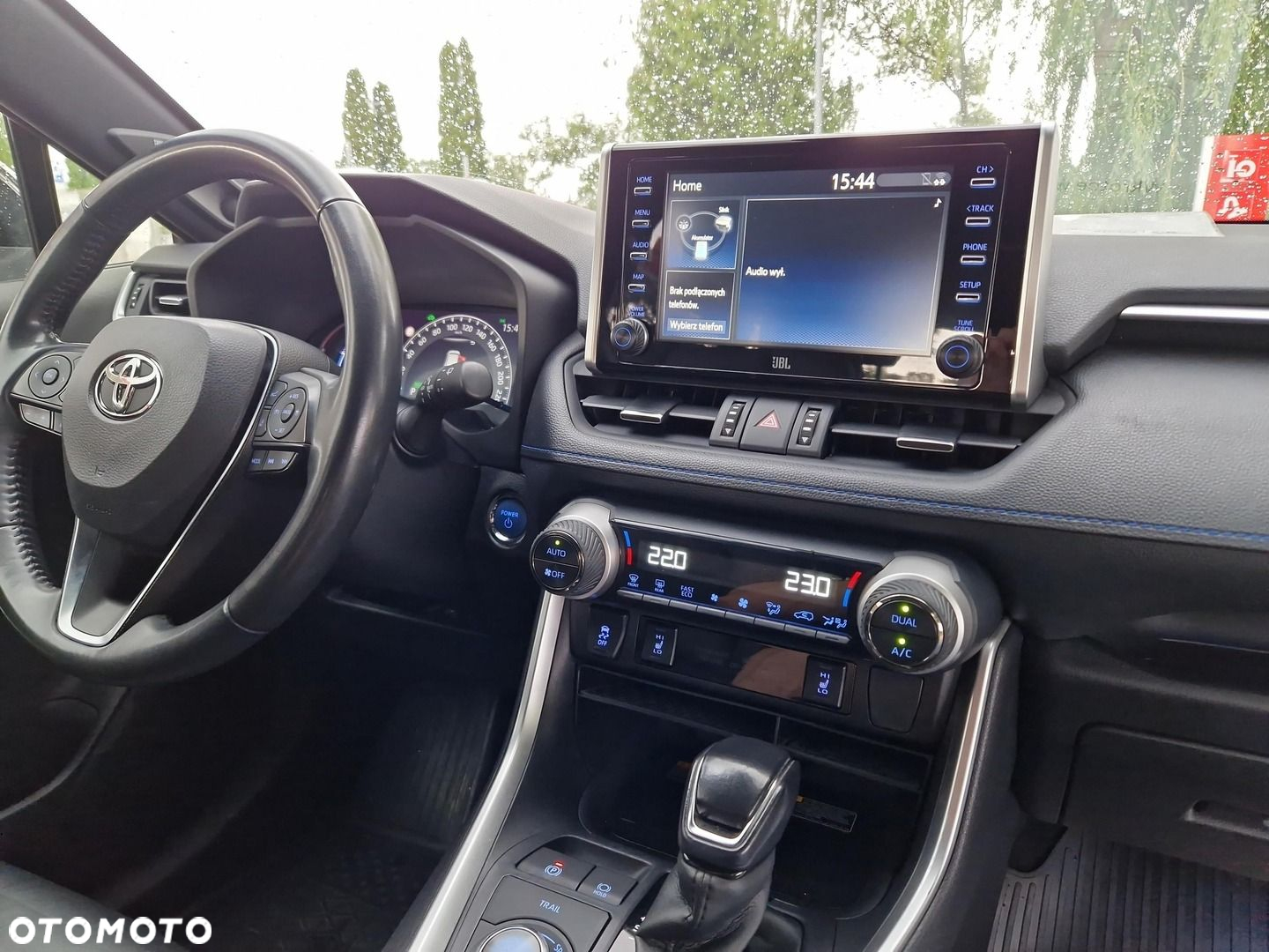 Toyota RAV4 - 18