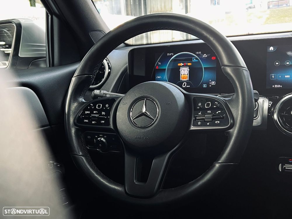 Mercedes-Benz GLB 180 d 8G-DCT AMG Line - 19
