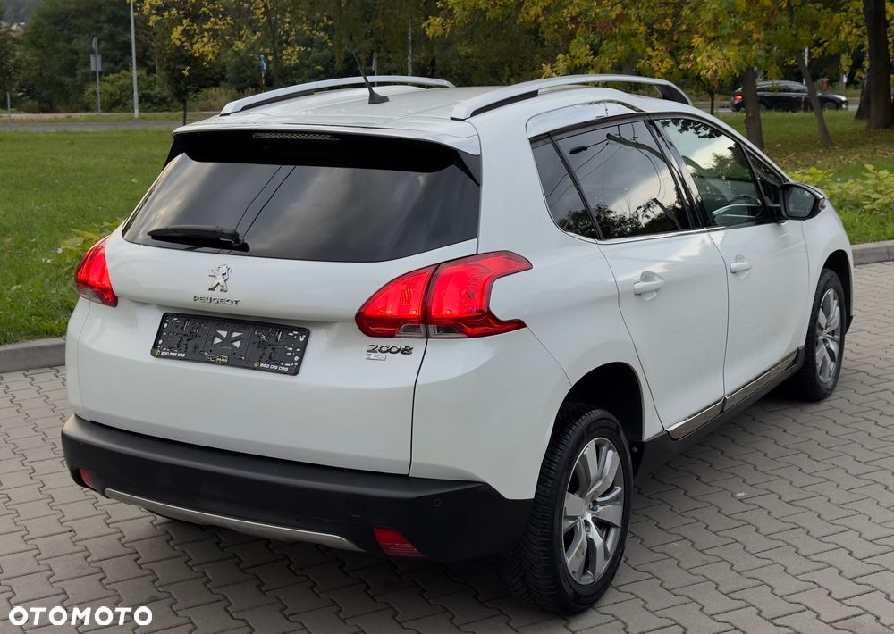 Peugeot 2008 e-HDi FAP 92 ETG6 STOP & START Allure - 4