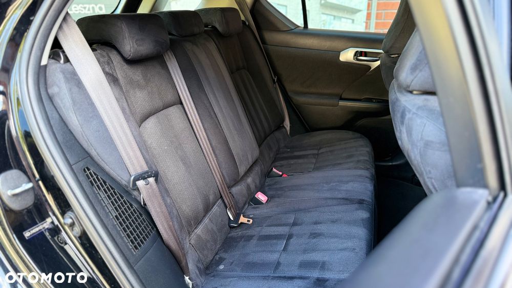 Lexus CT 200h Elite - 23