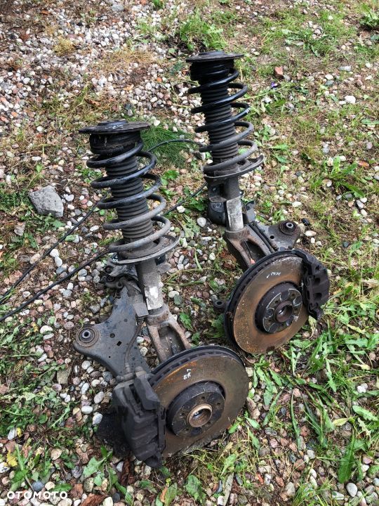 volvo xc60 zwrotnica mcperson wahacz amortyzat P L - 2