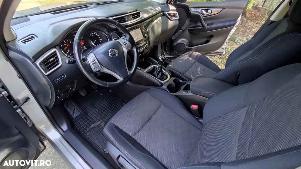 Nissan Qashqai 1.6 DCI N-Connecta - 23