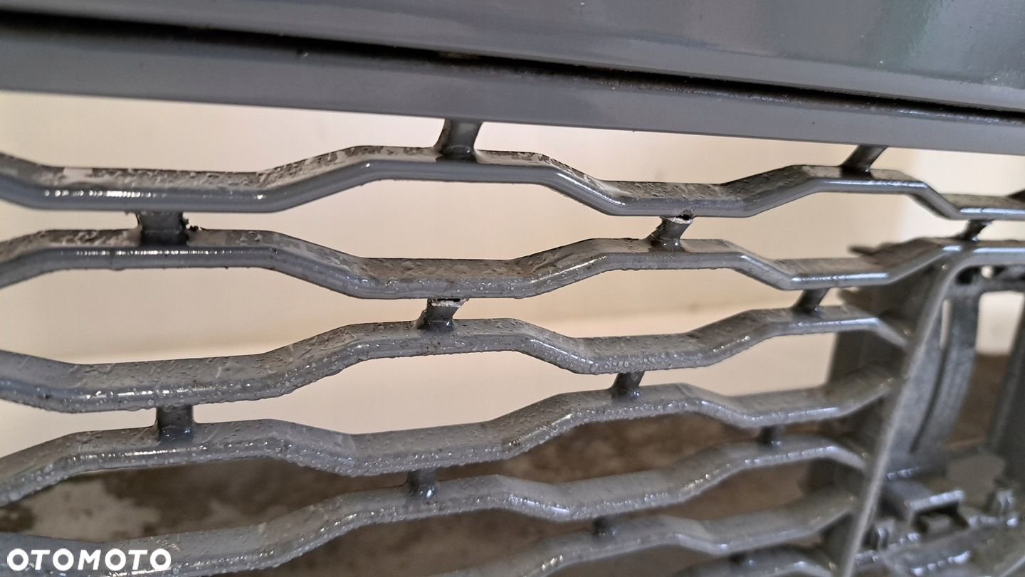 Zderzak przód VW Caddy V 2K7 20- GRILL - 9