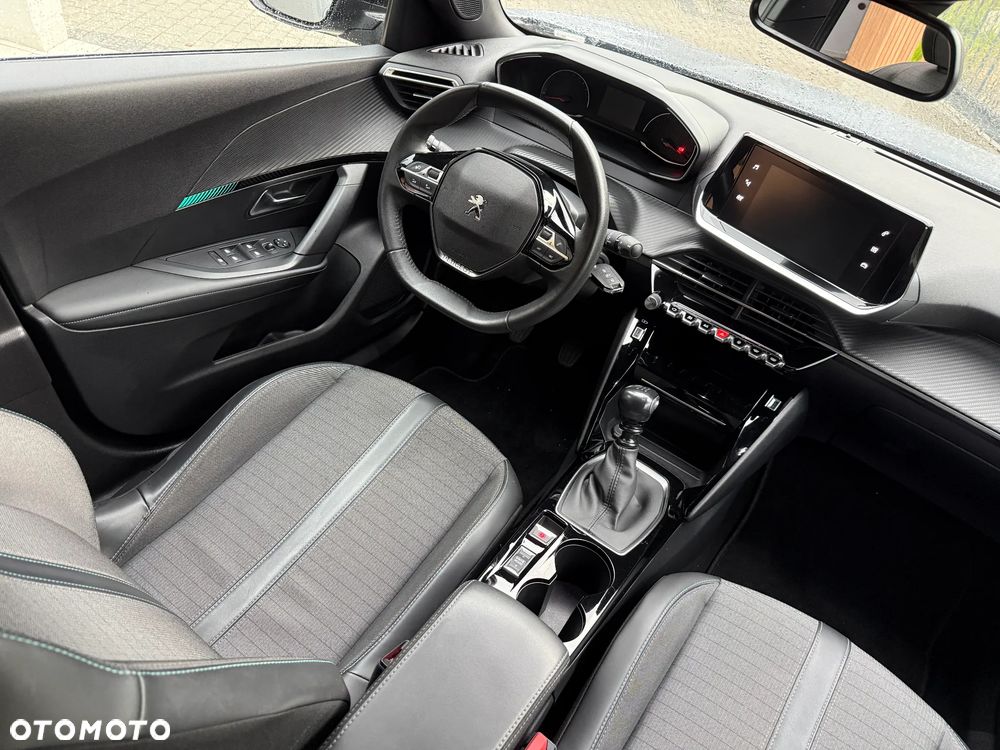 Peugeot 2008 - 13