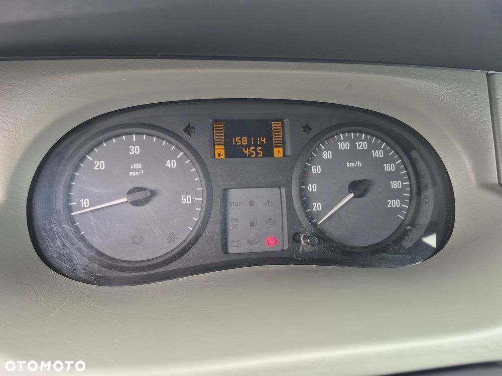 Opel Vivaro - 13