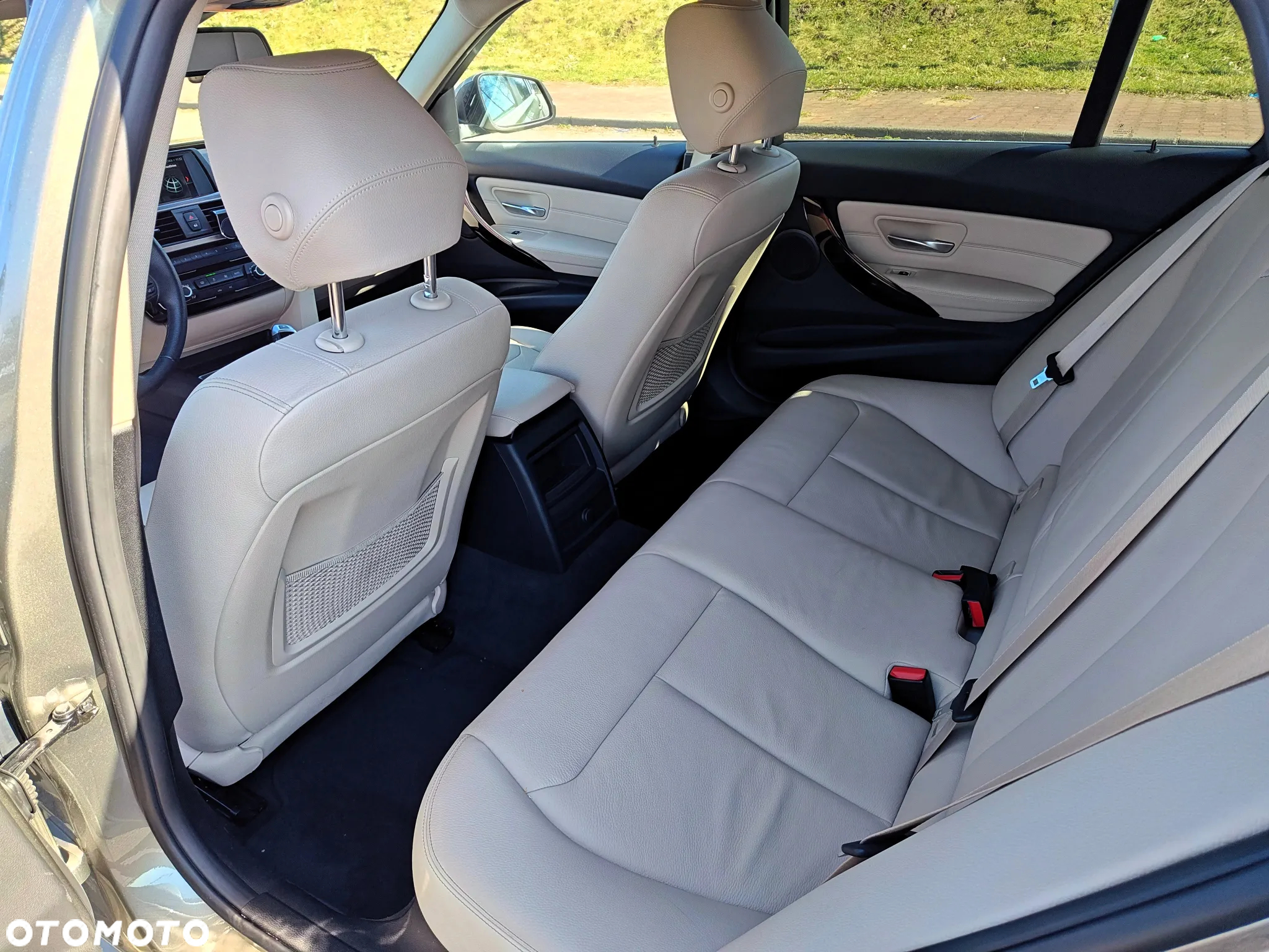 BMW Seria 3 320d xDrive Advantage - 24