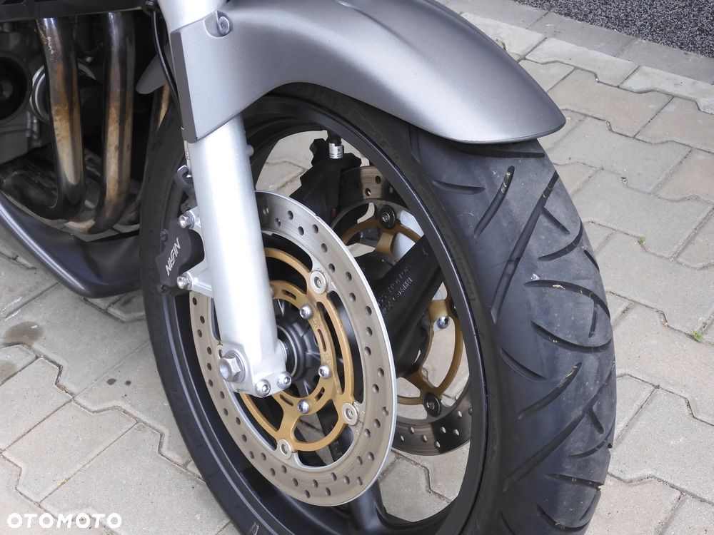 Honda Hornet - 4