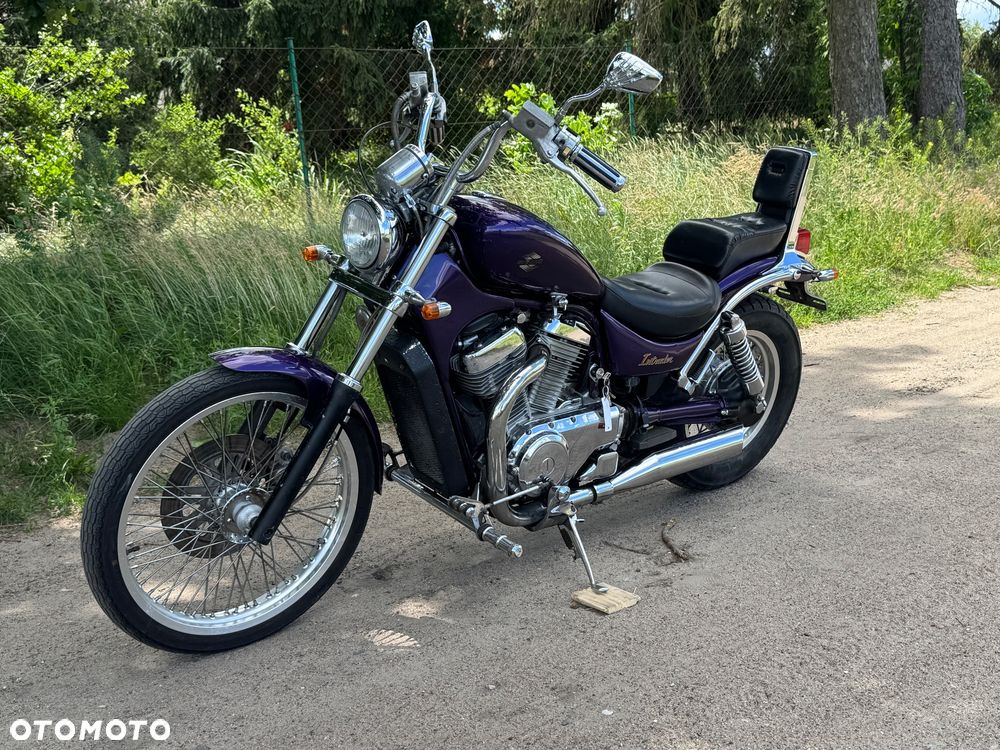 Suzuki Intruder - 17