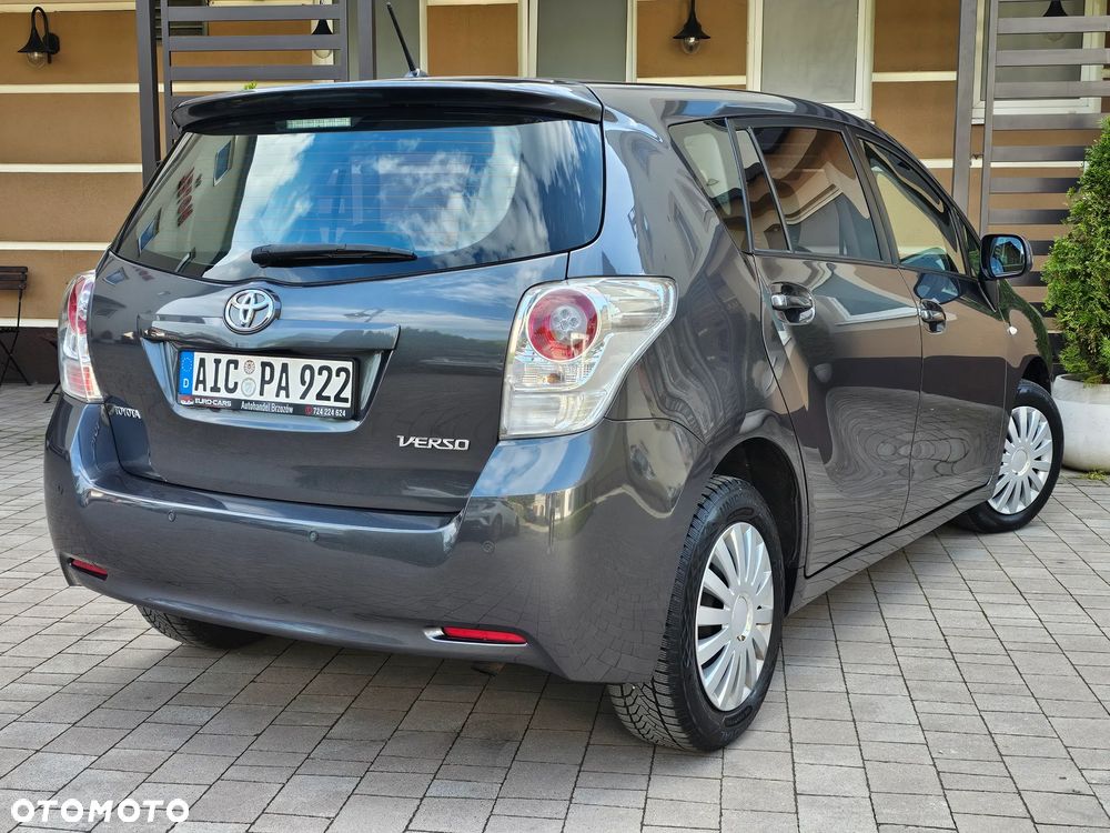 Toyota Verso 1.8 5-Sitzer Comfort - 4