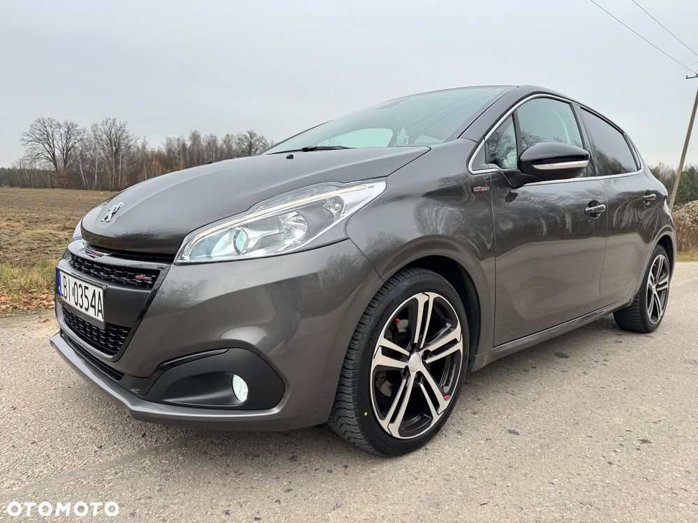 Peugeot 208 - 4