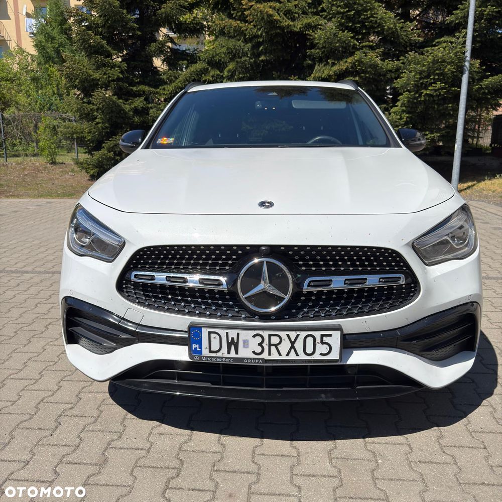 Mercedes-Benz GLA 200 AMG Line - 2
