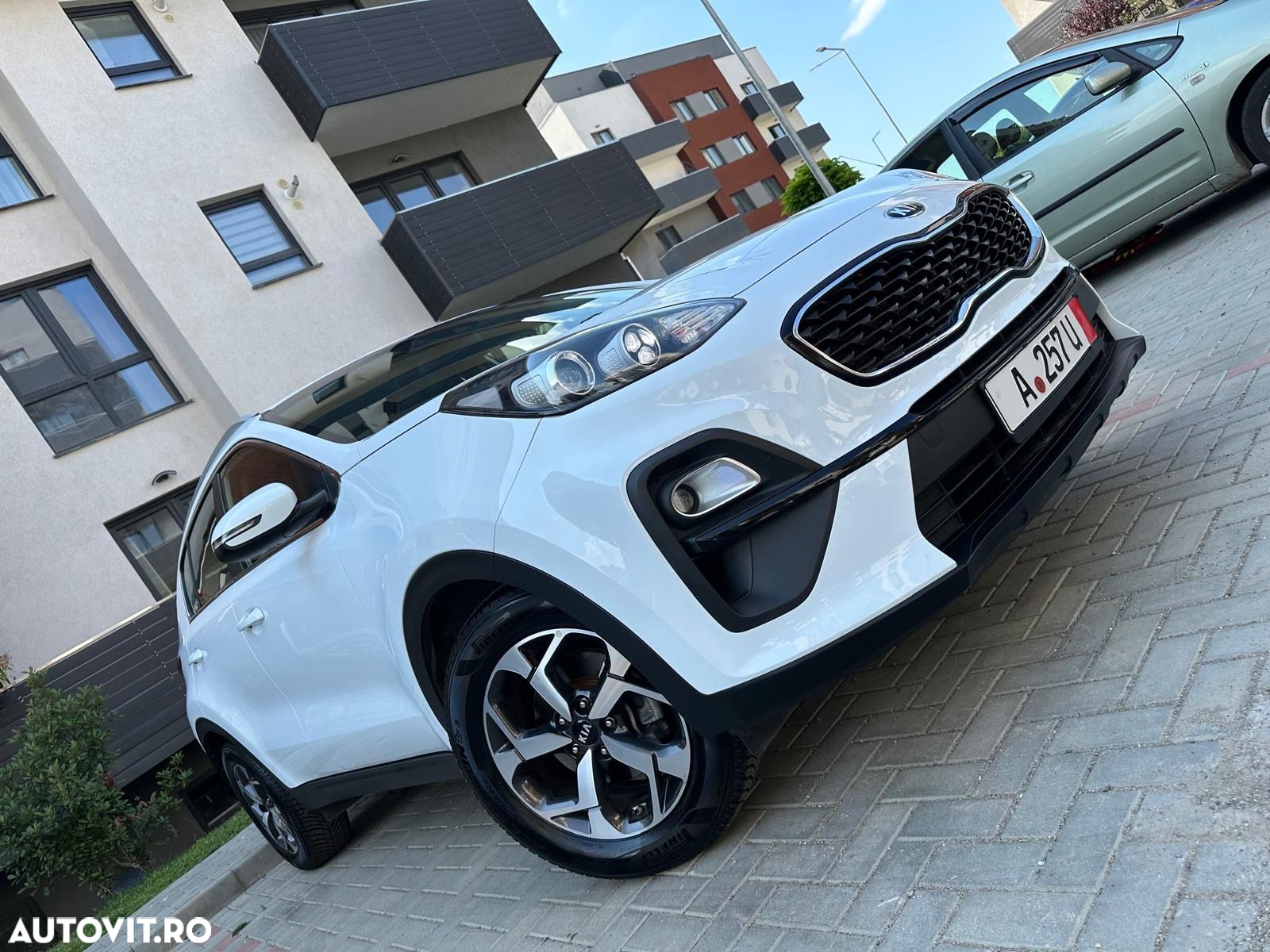 Kia Sportage 1.6 CRDI 2WD Eco-Dynamics+ (48V M-H) Black Edition - 3