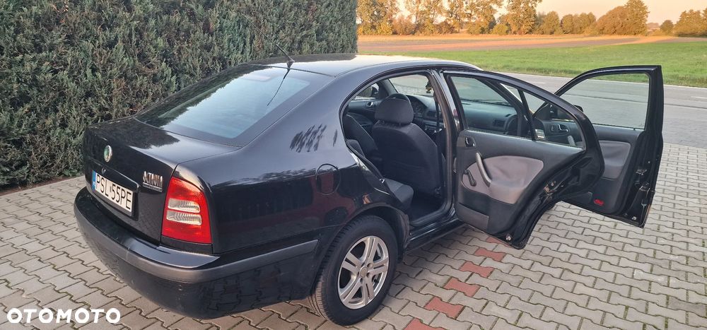 Skoda Octavia 1.6 Tour Classic - 27