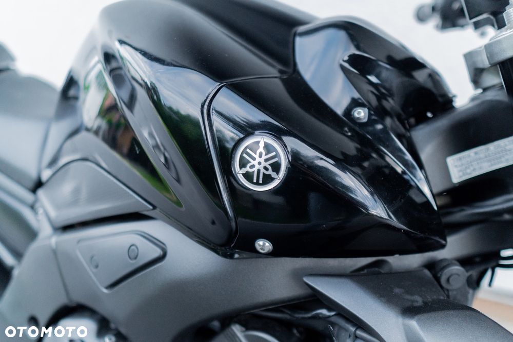 Yamaha FZ - 18