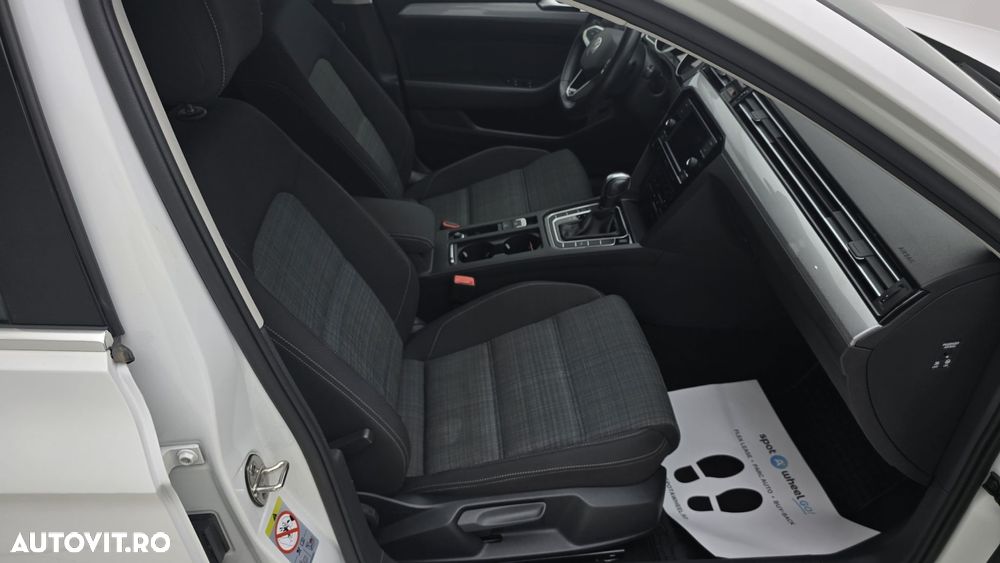 Volkswagen Passat 2.0 TDI DSG Comfortline - 18