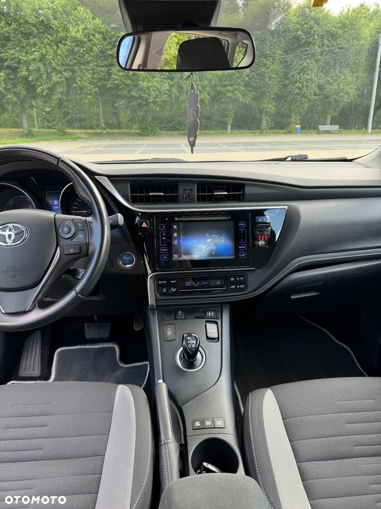 Toyota Auris - 12