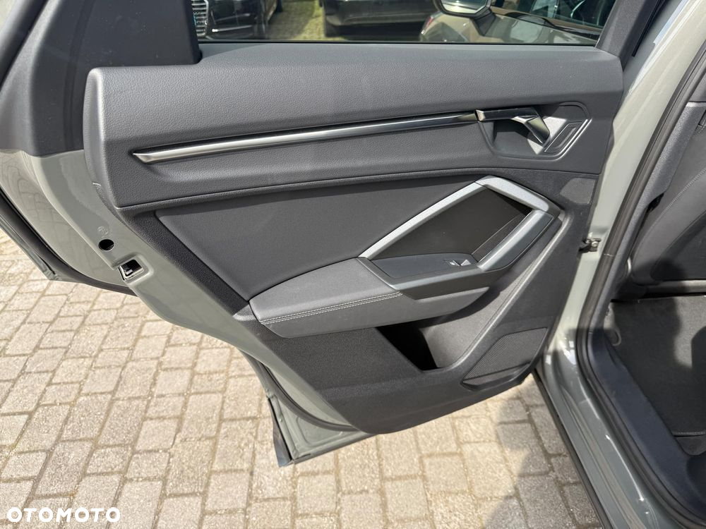 Audi Q3 Sportback 35 TFSI ack S tronic S line - 27