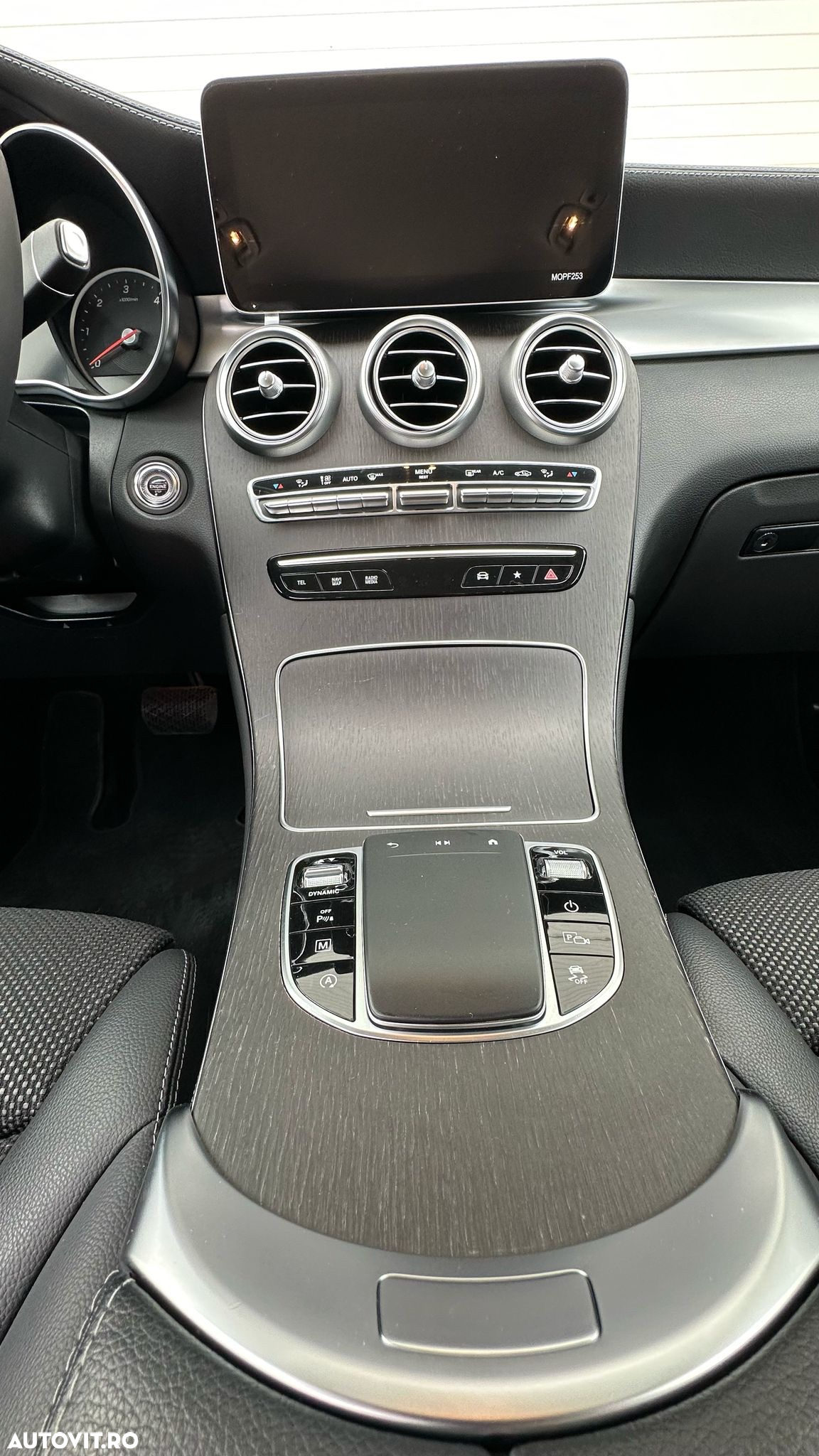 Mercedes-Benz GLC - 9