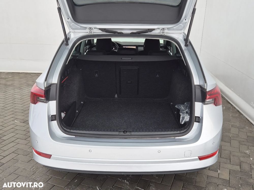 Skoda Octavia 2.0 TDI DSG Style - 29