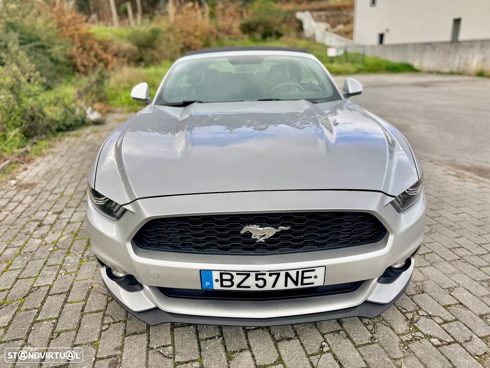 Ford Mustang Cabrio 2.3 Eco Boost - 25