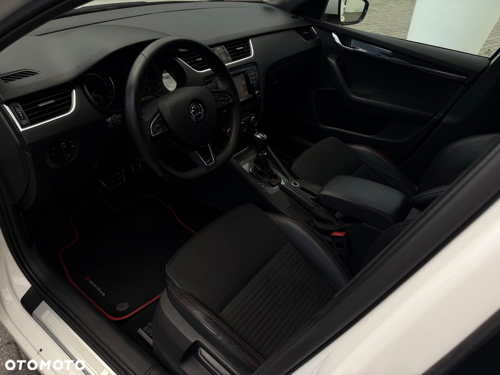 Skoda Octavia 2.0 TDI DPF DSG RS - 12