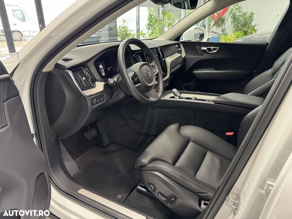 Volvo XC 60 T6 AWD Recharge Geartronic Inscription - 5