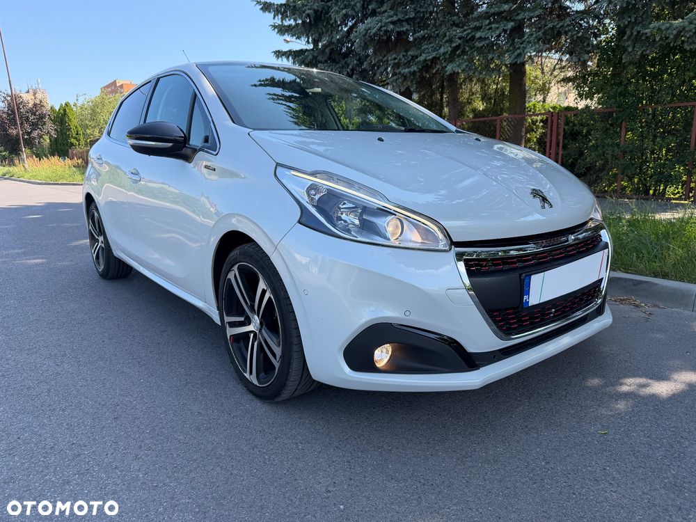 Peugeot 208 - 9