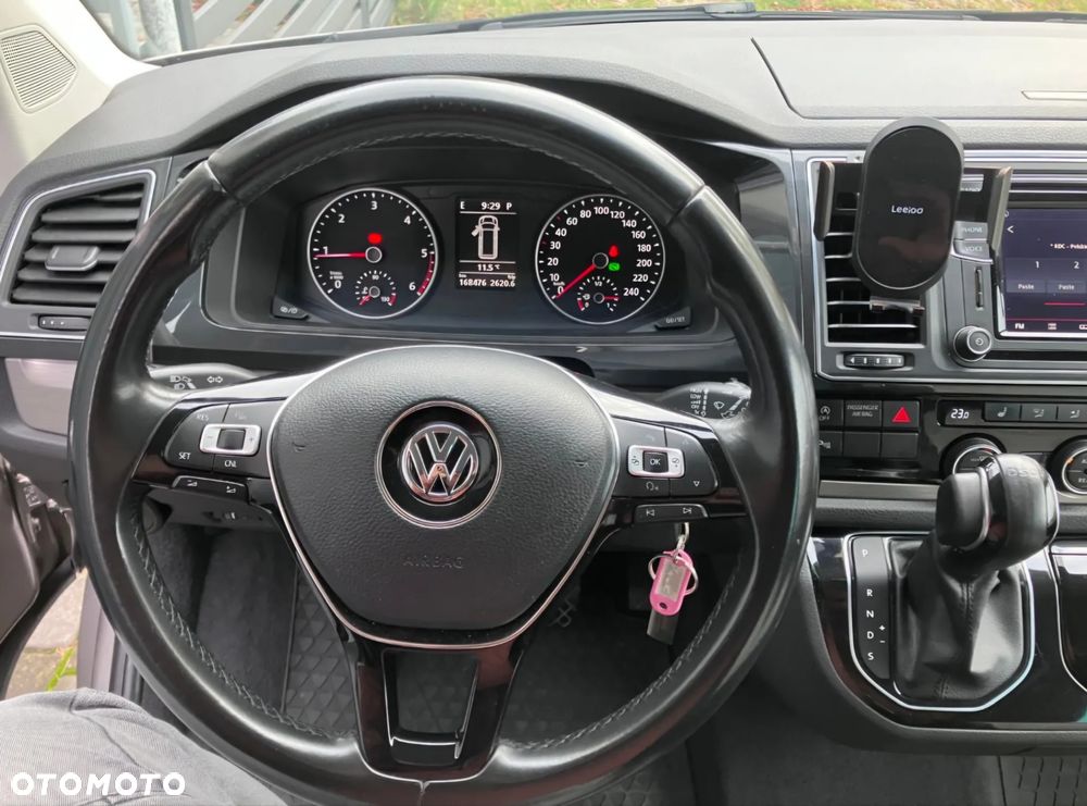 Volkswagen Multivan - 16