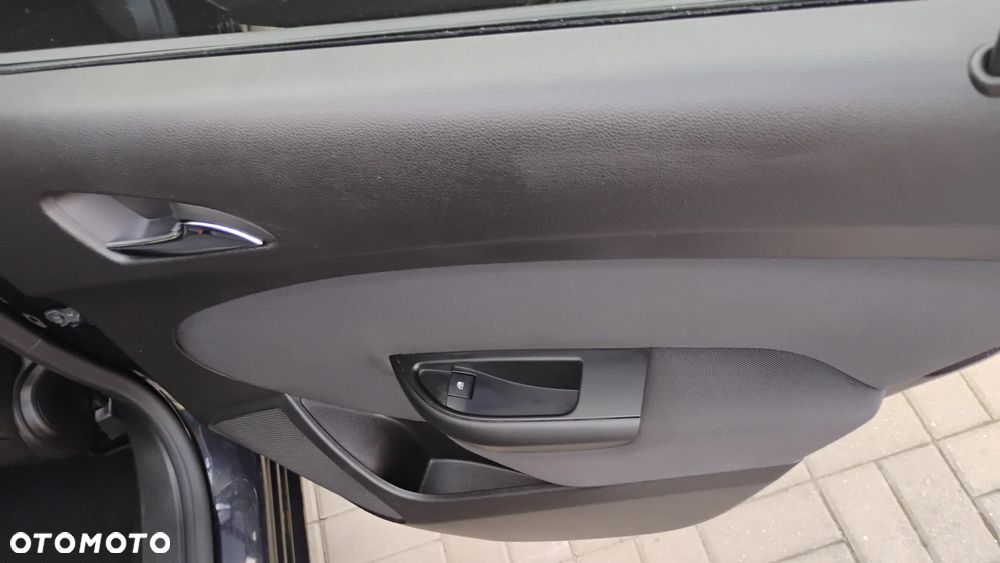 Opel Astra 1.6 Style - 18