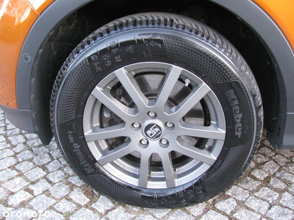 Ford Kuga 2.0 TDCi 2x4 Titanium - 36