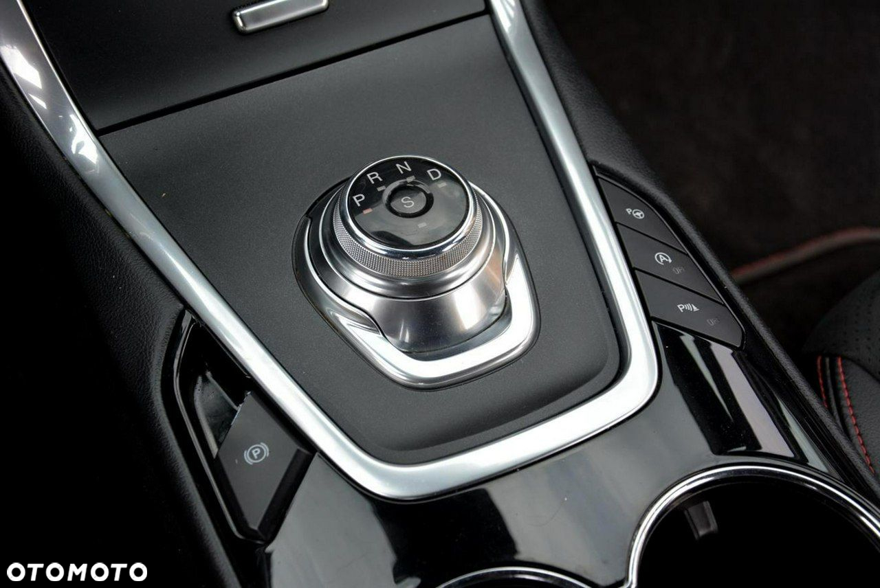 Ford S-Max - 33