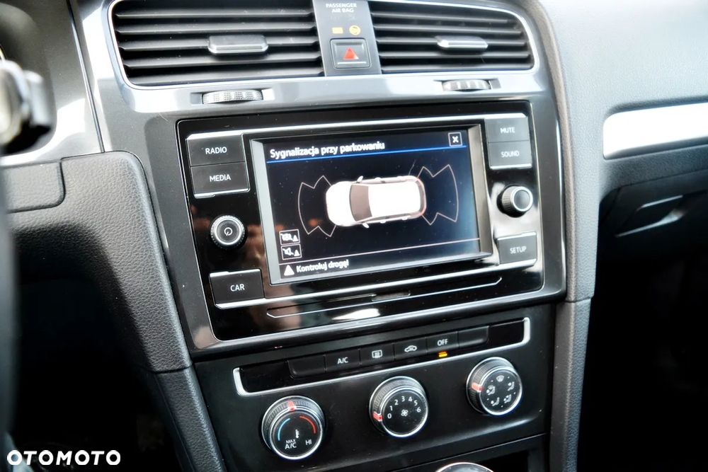 Volkswagen Golf 1.6 TDI SCR Trendline - 8