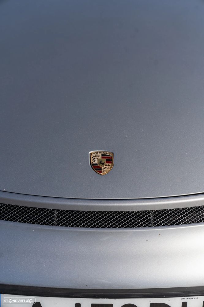 Porsche Cayman GT4 - 35